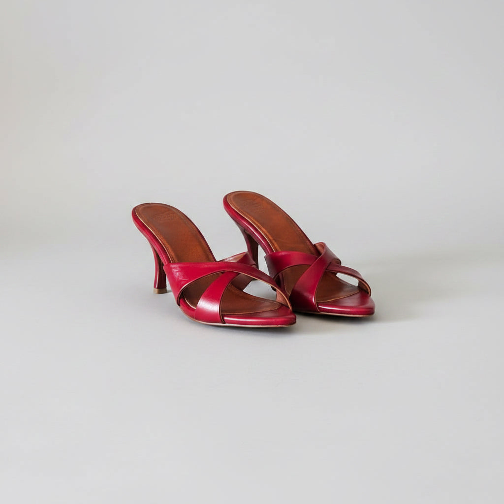 Cleo Cherry.