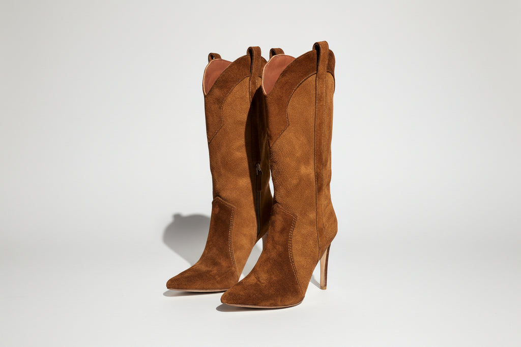 Sienna in Brown Suede.