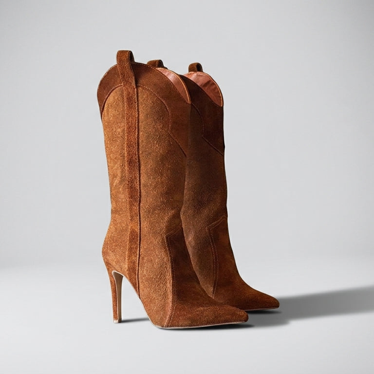 Sienna in Brown Suede.