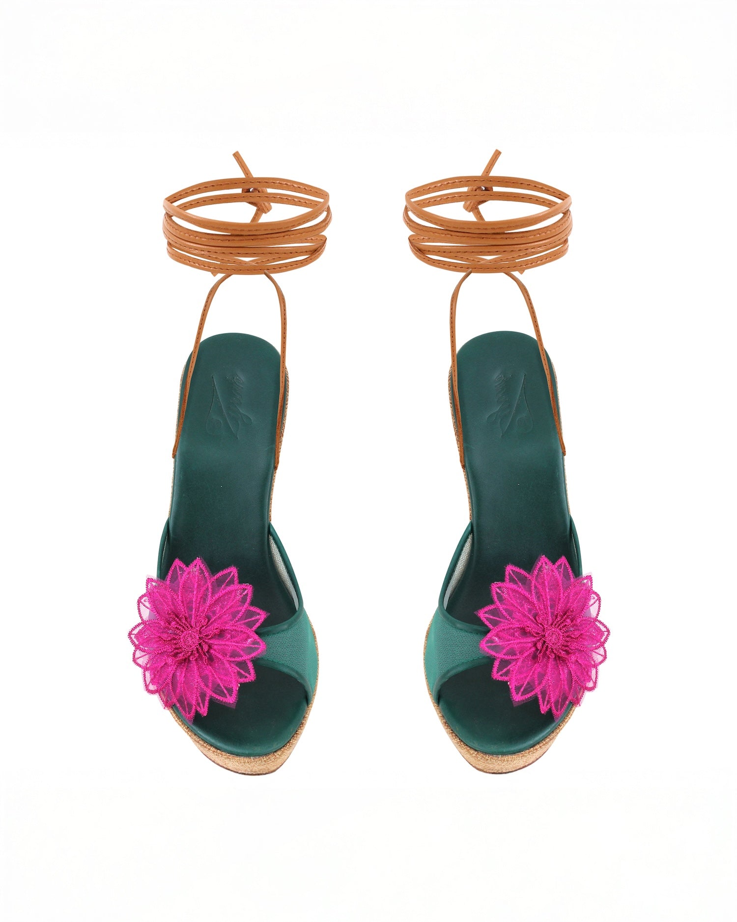 Giada Wedge
